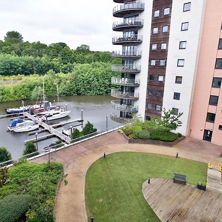 Appartamento Perfect Getaway In Cardiff Marina Esterno foto