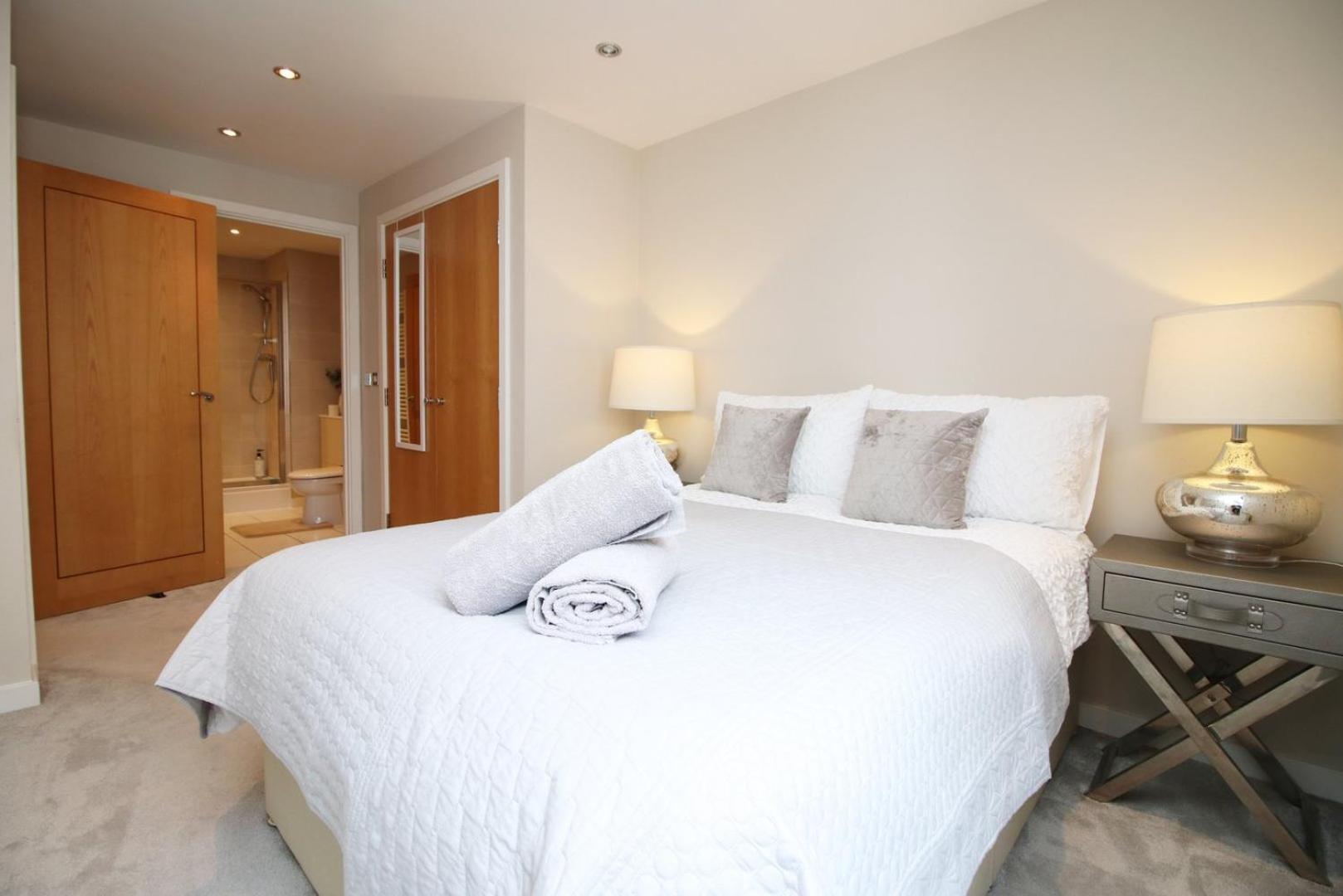 Appartamento Perfect Getaway In Cardiff Marina Esterno foto