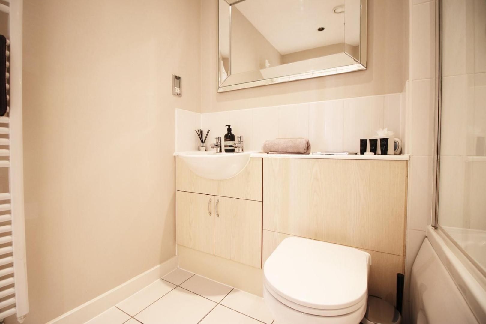 Appartamento Perfect Getaway In Cardiff Marina Esterno foto