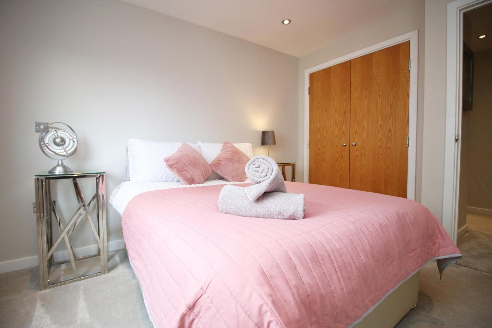 Appartamento Perfect Getaway In Cardiff Marina Esterno foto